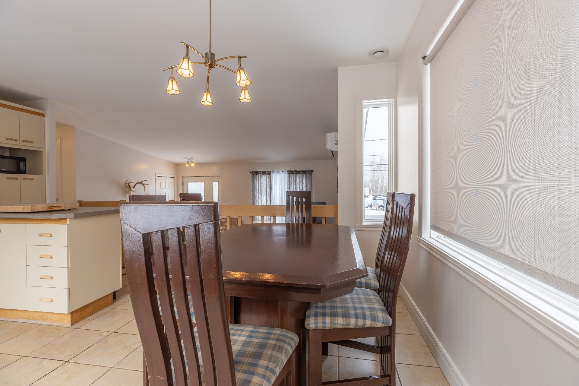 









411


Rue St-Michel

,
Saint-Michel-des-Saints,




QC
J0K3B0

