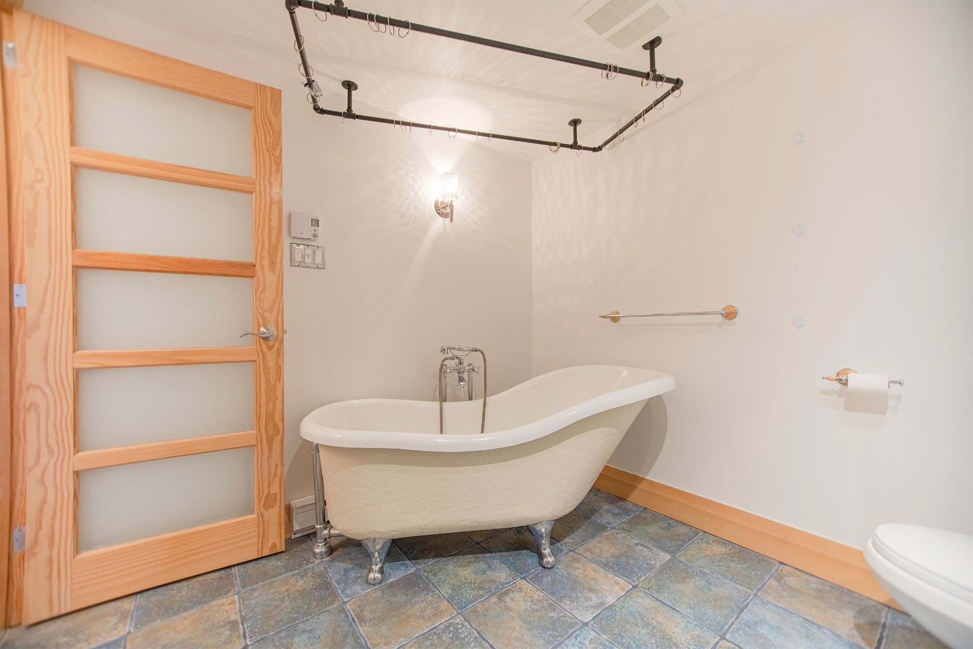 









5266

 - 5270


Rue Garnier

,
Montréal (Le Plateau-Mont-Royal),




QC
H2J3T2

