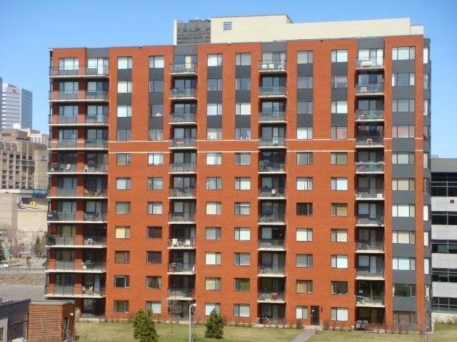









550


Rue Jean-D'Estrées

, 1008,
Montréal (Ville-Marie),




QC
H3C6W1

