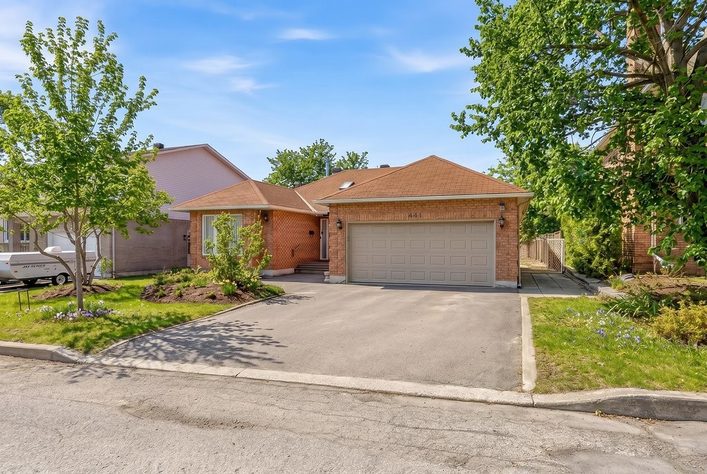 









441


Rue des Caravelles

,
Gatineau (Aylmer),




QC
J9J2L8

