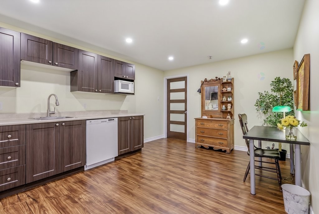 









441


Rue des Caravelles

,
Gatineau (Aylmer),




QC
J9J2L8

