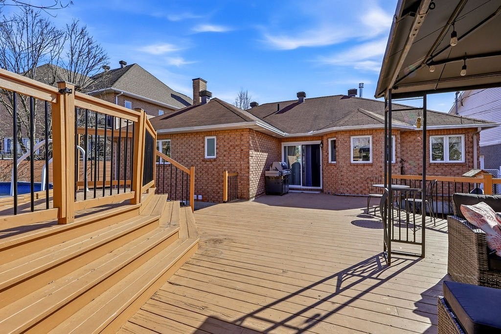 









441


Rue des Caravelles

,
Gatineau (Aylmer),




QC
J9J2L8

