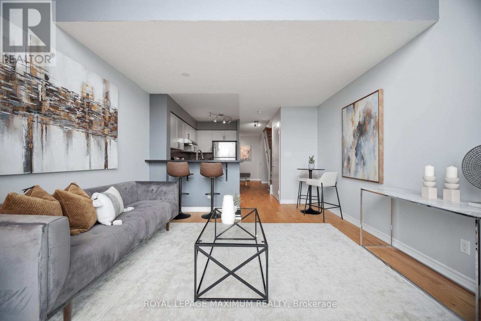 












508 - 200 MANITOBA STREET

,
Toronto,




Ontario
M8Y3Y9

