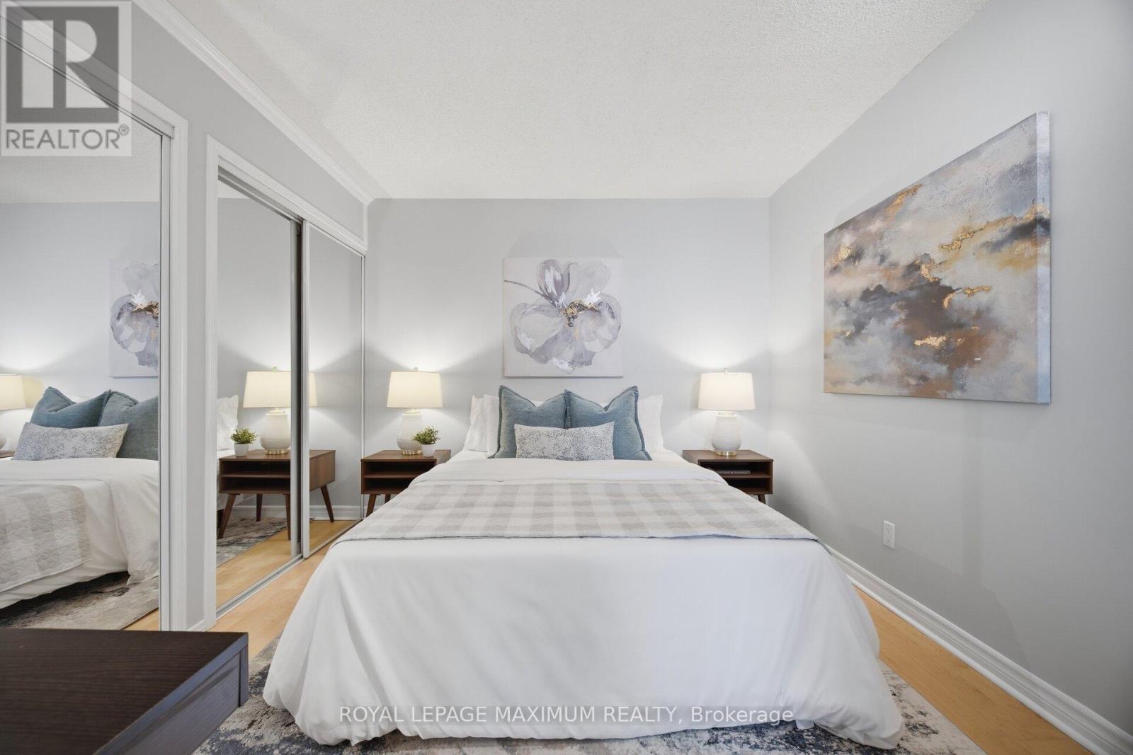 












508 - 200 MANITOBA STREET

,
Toronto,




Ontario
M8Y3Y9

