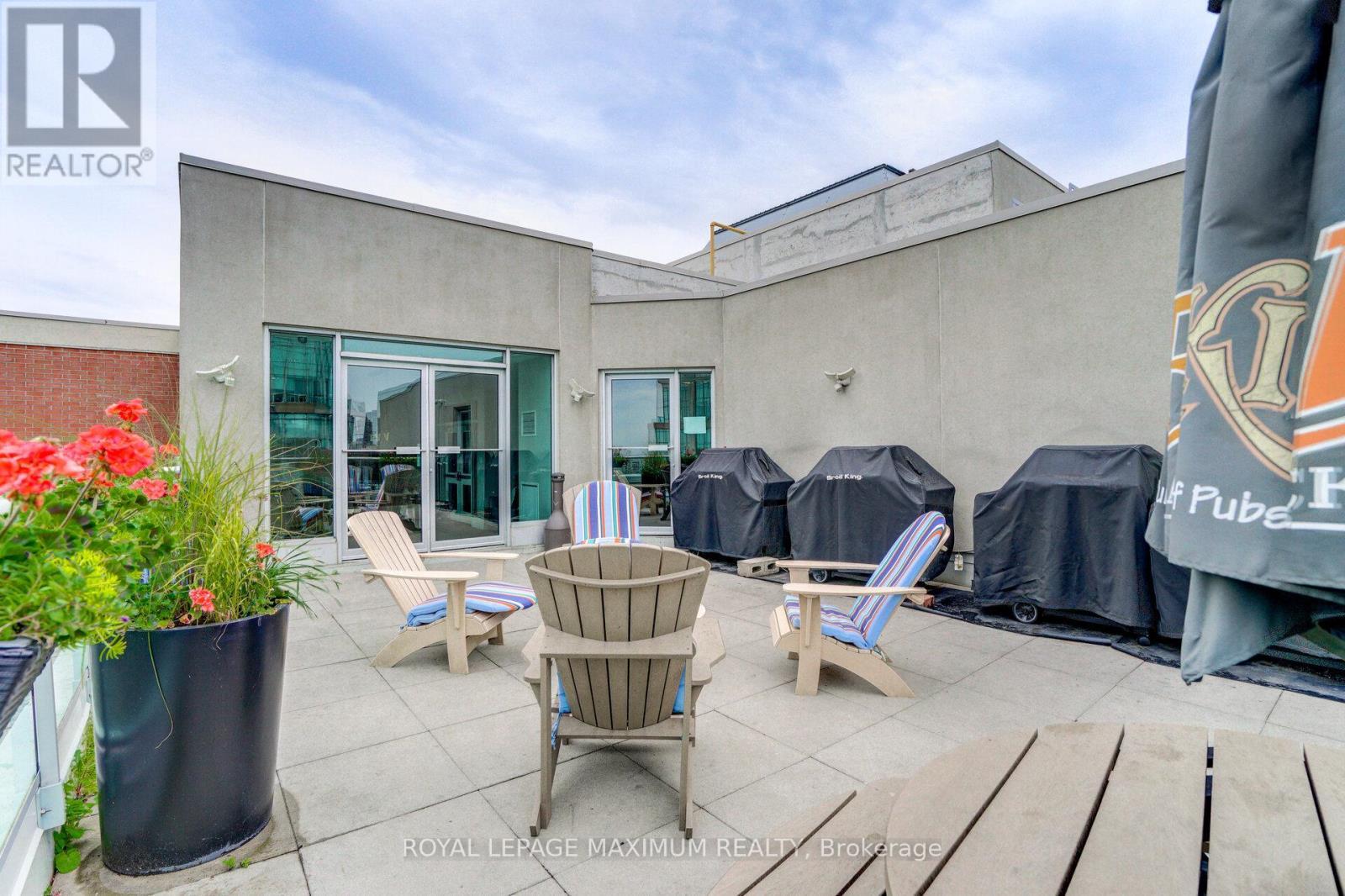 












508 - 200 MANITOBA STREET

,
Toronto,




Ontario
M8Y3Y9

