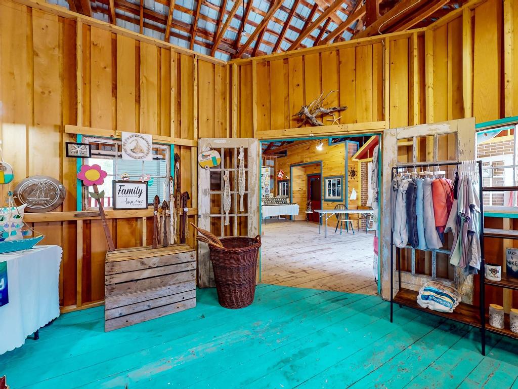 












44 Creamery Road

,
Tatamagouche,




NS
B0V 1K0

