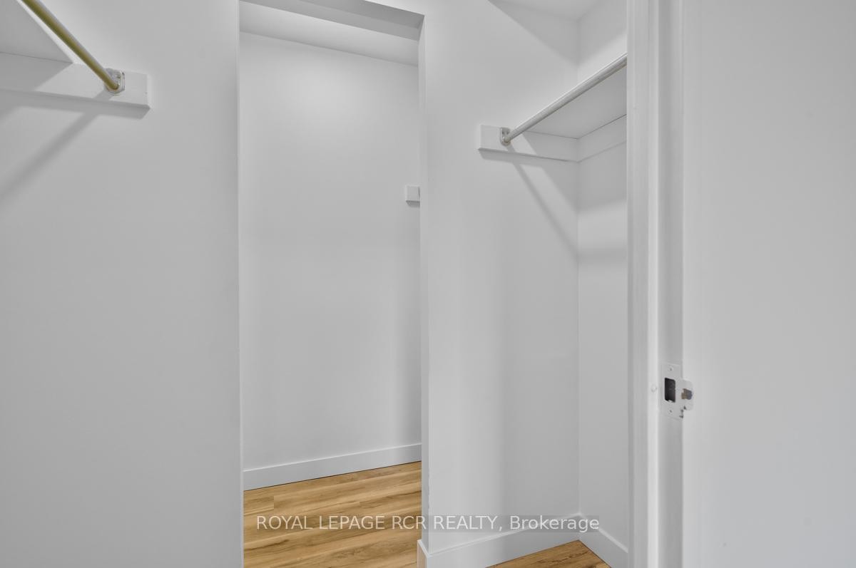 









1535


Lakeshore

Road Est, 205,
Mississauga,




ON
L5E 3E2

