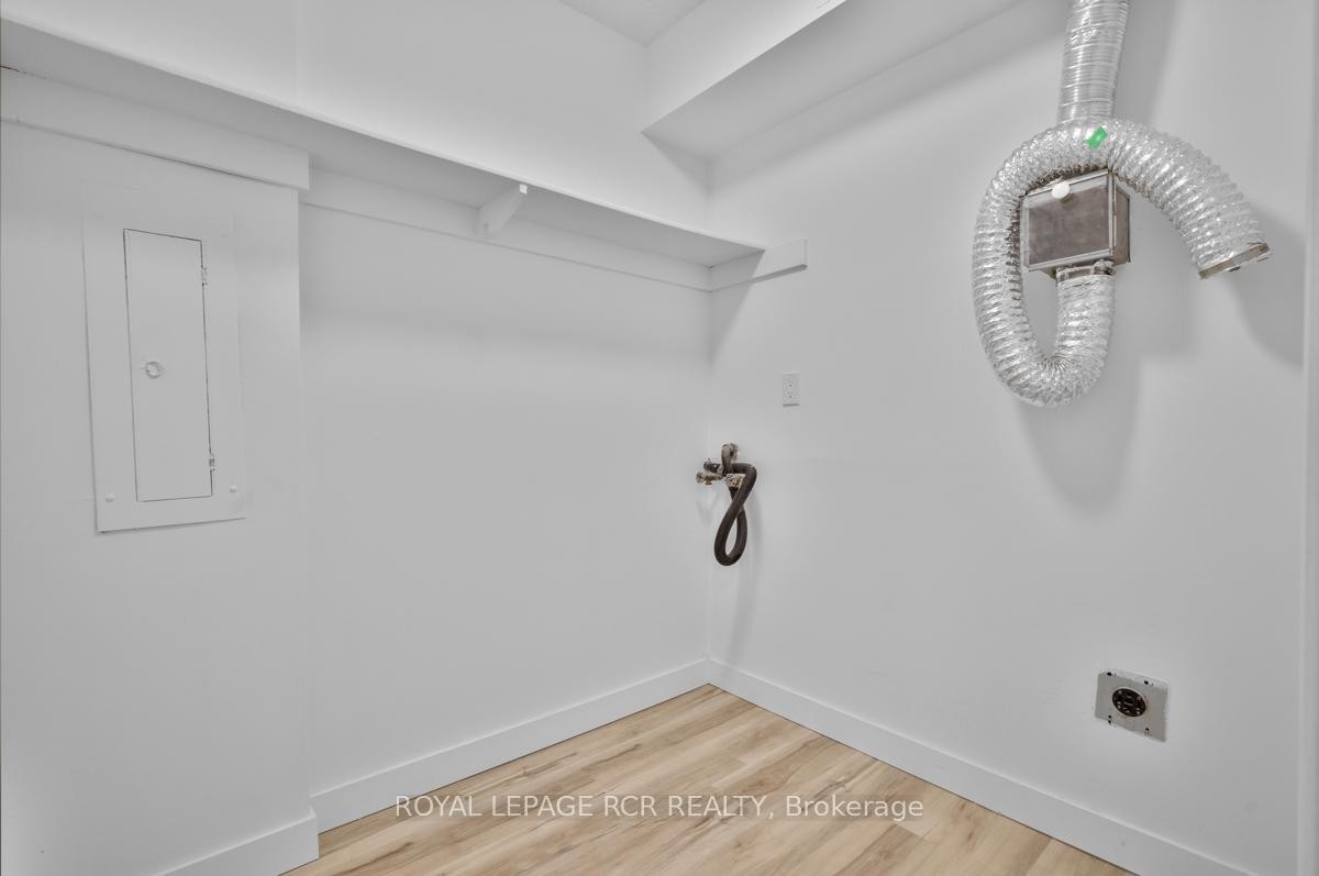 









1535


Lakeshore

Road Est, 205,
Mississauga,




ON
L5E 3E2

