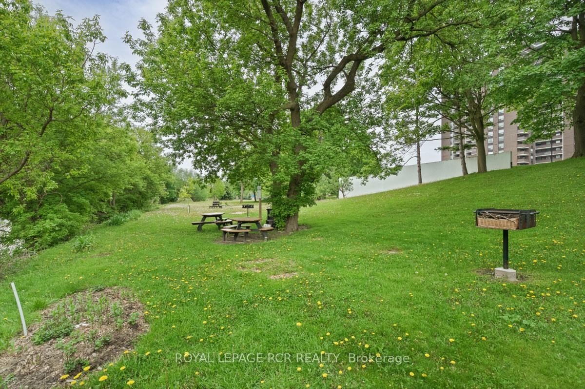 









1535


Lakeshore

Road Est, 205,
Mississauga,




ON
L5E 3E2

