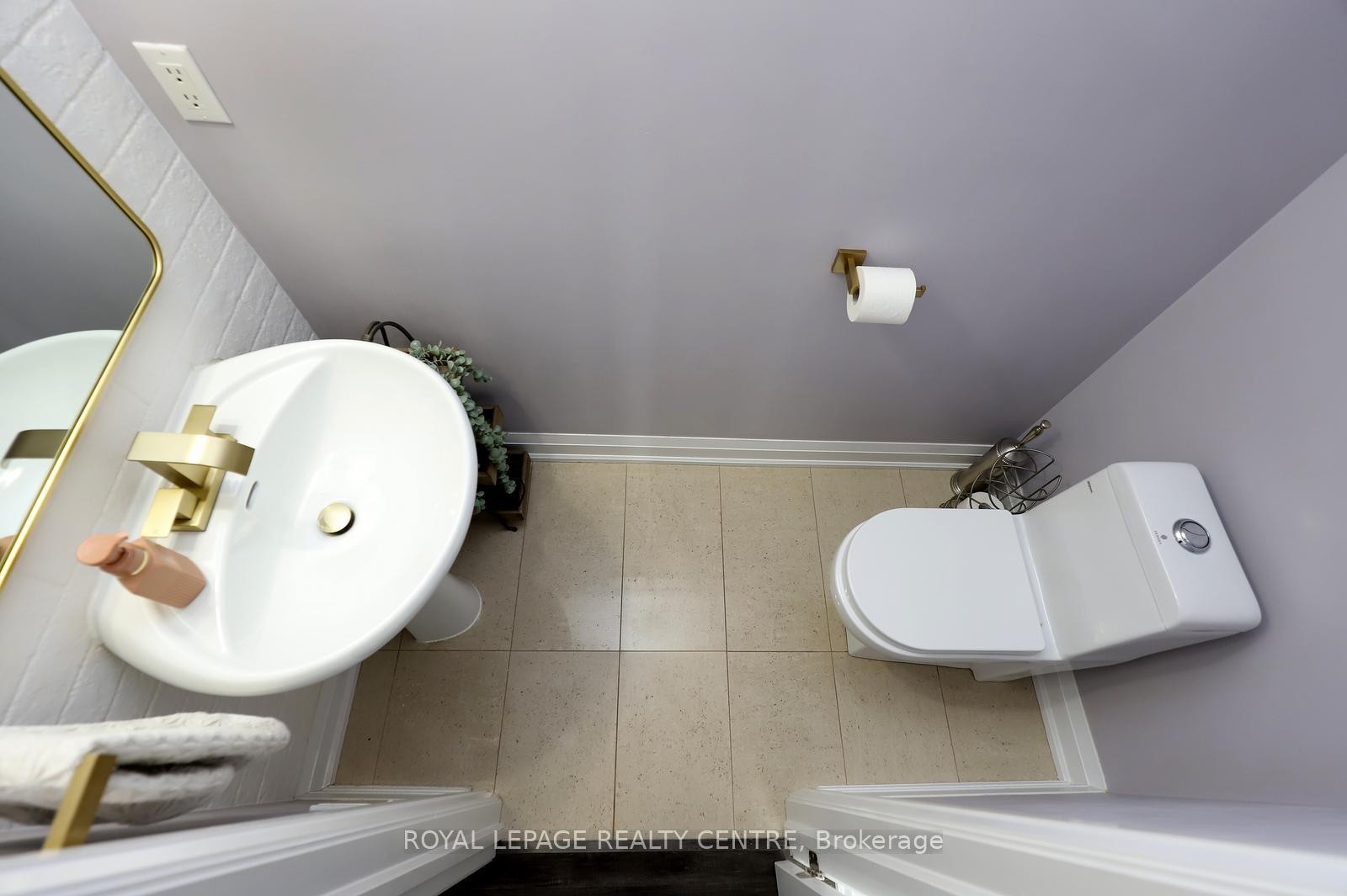 









3077


Cawthra

Road, 10,
Mississauga,




ON
L5A 2X4

