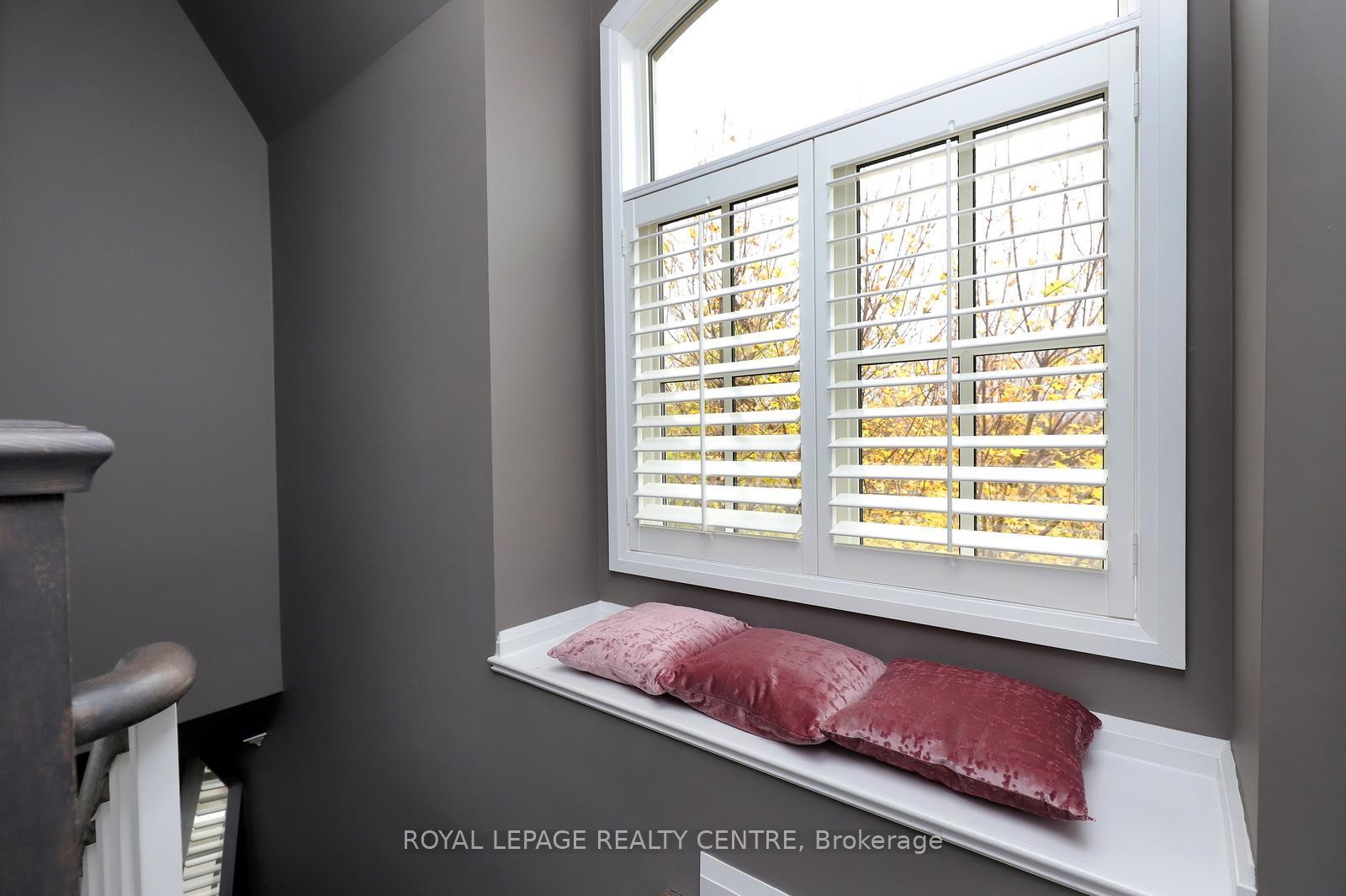 









3077


Cawthra

Road, 10,
Mississauga,




ON
L5A 2X4

