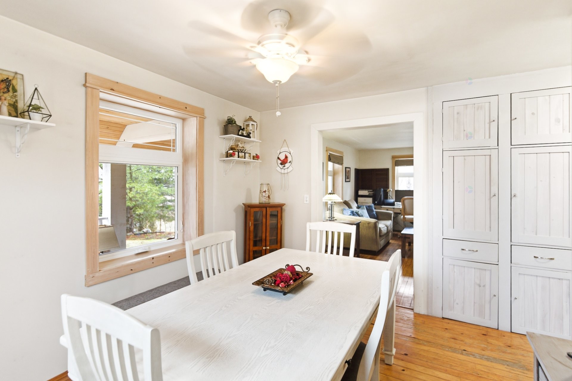 









107


Ch. des Érables

,
Val-des-Monts,




QC
J8N2T3

