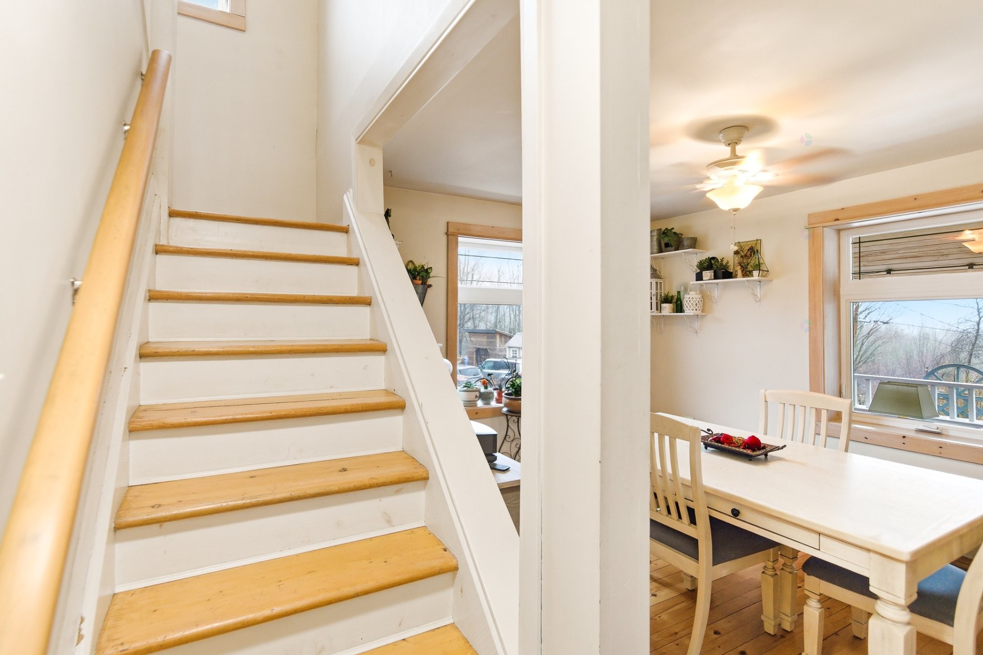 









107


Ch. des Érables

,
Val-des-Monts,




QC
J8N2T3

