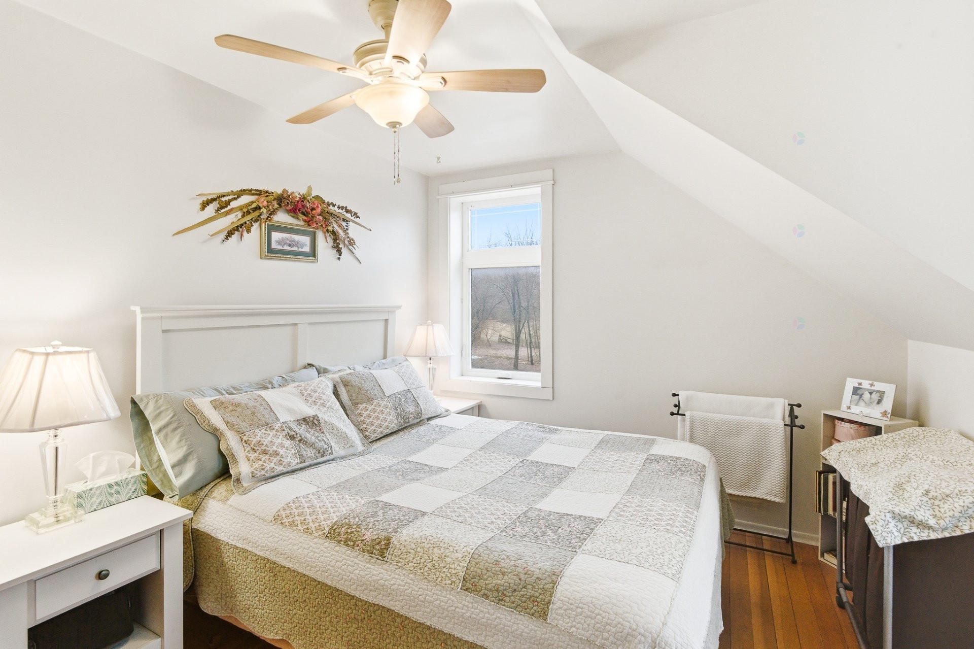 









107


Ch. des Érables

,
Val-des-Monts,




QC
J8N2T3

