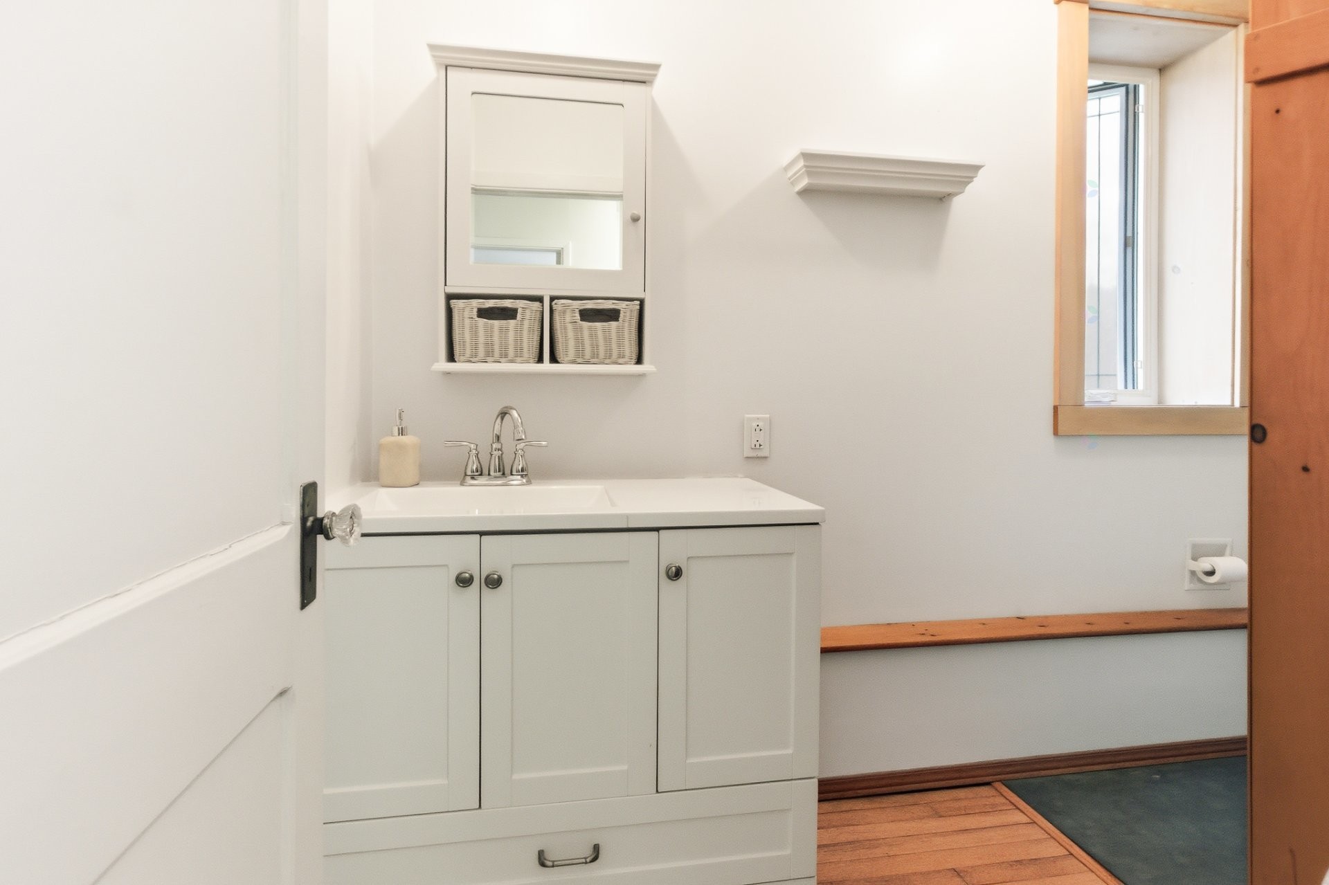 









107


Ch. des Érables

,
Val-des-Monts,




QC
J8N2T3

