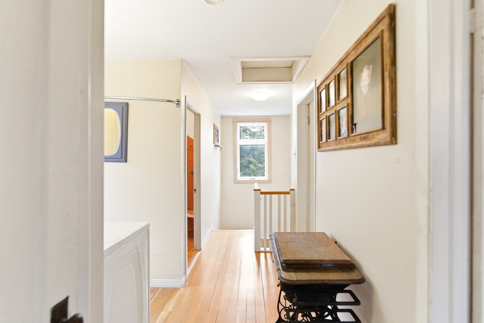 









107


Ch. des Érables

,
Val-des-Monts,




QC
J8N2T3

