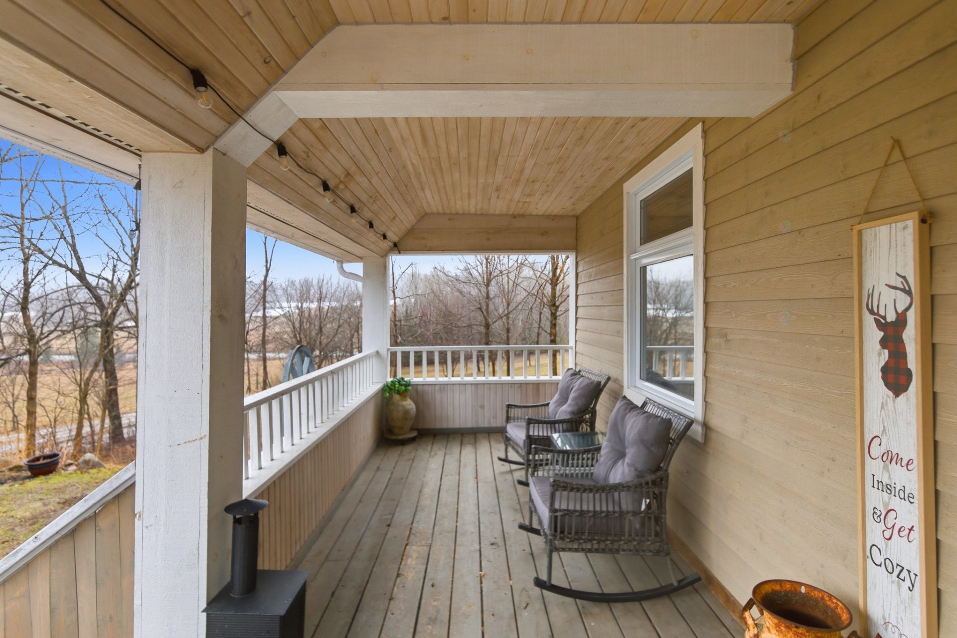 









107


Ch. des Érables

,
Val-des-Monts,




QC
J8N2T3

