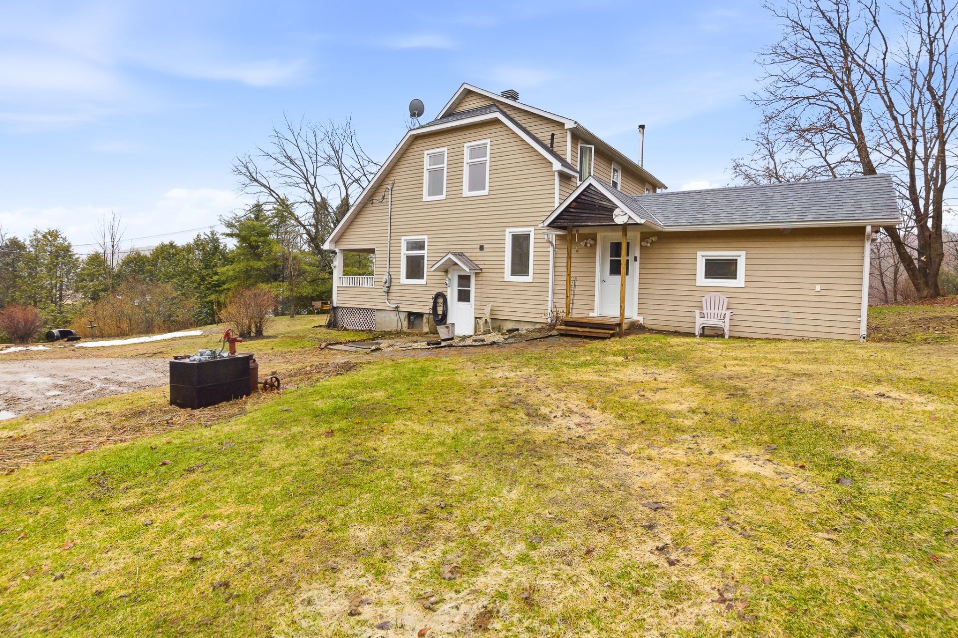 









107


Ch. des Érables

,
Val-des-Monts,




QC
J8N2T3


