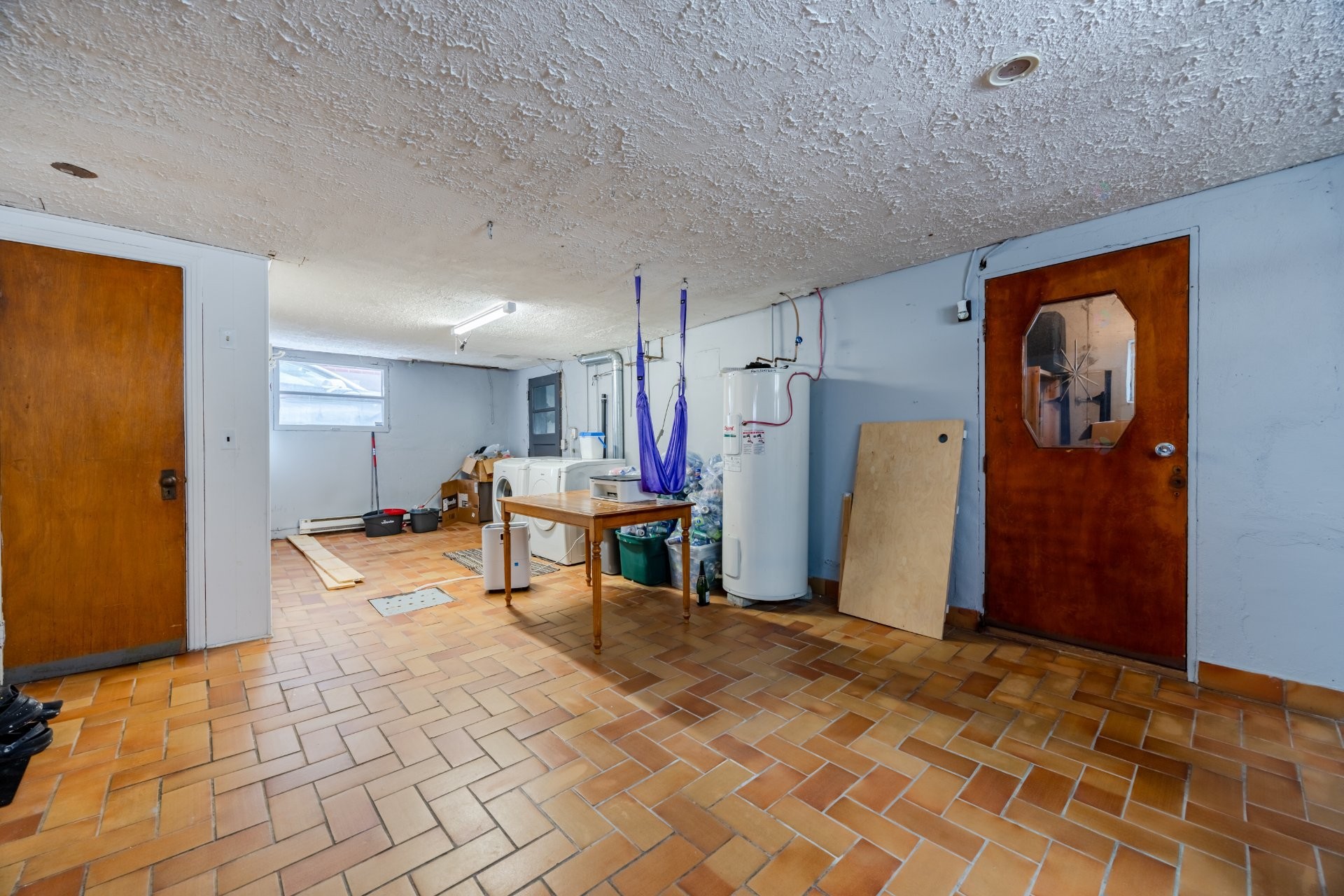 









6526


30e Avenue

,
Montréal (Rosemont/La Petite-Patrie),




QC
H1T3G6

