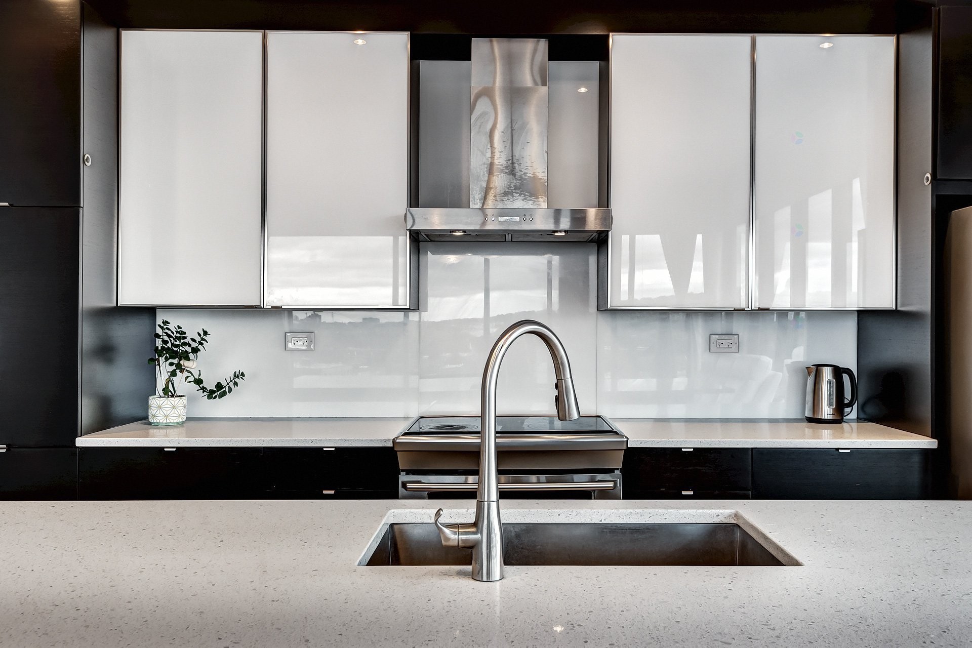 









4293


Rue Jean-Talon O.

, PH1005,
Montréal (Côte-des-Neiges/Notre-Dame-de-Grâce),




QC
H4P0B2

