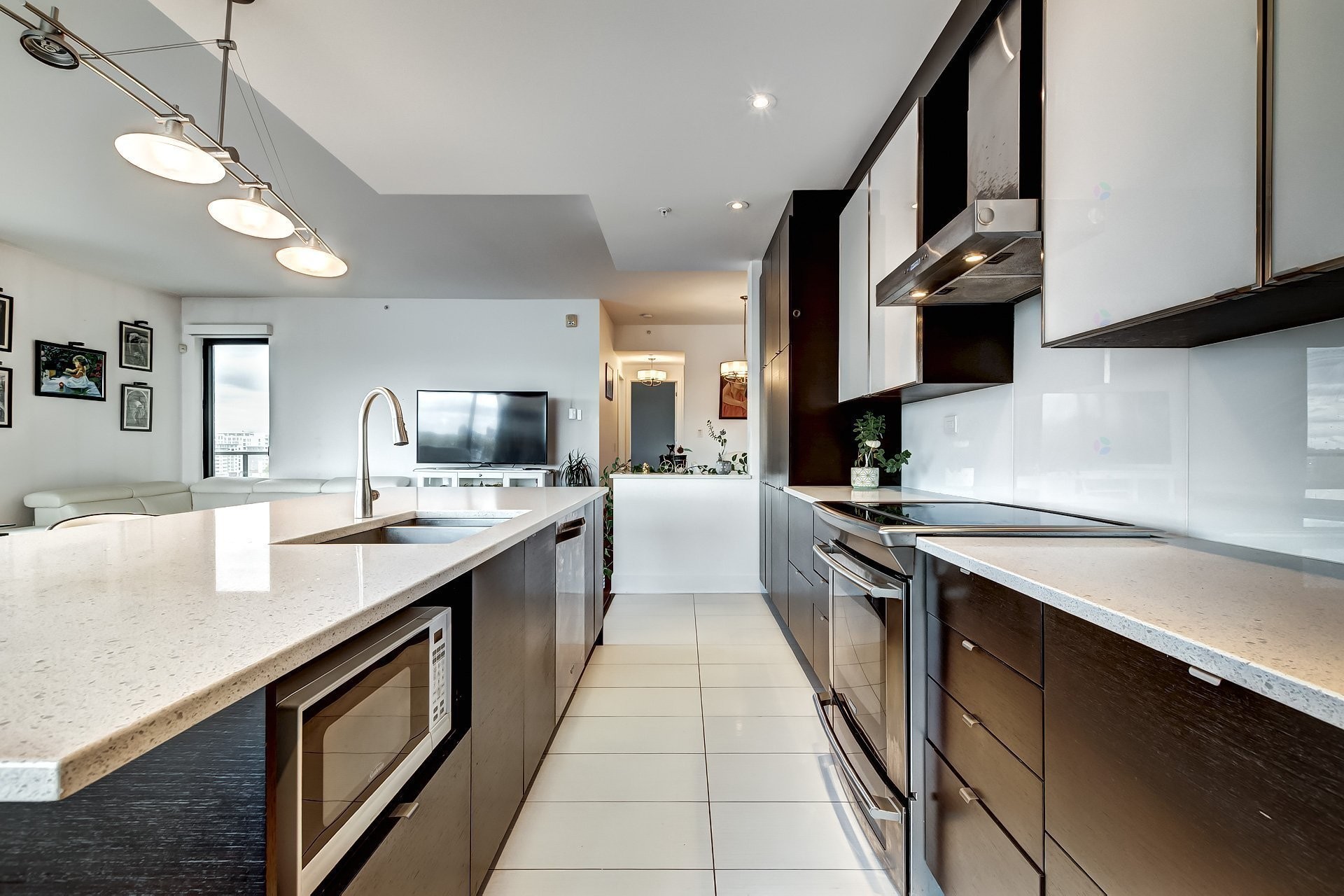 









4293


Rue Jean-Talon O.

, PH1005,
Montréal (Côte-des-Neiges/Notre-Dame-de-Grâce),




QC
H4P0B2

