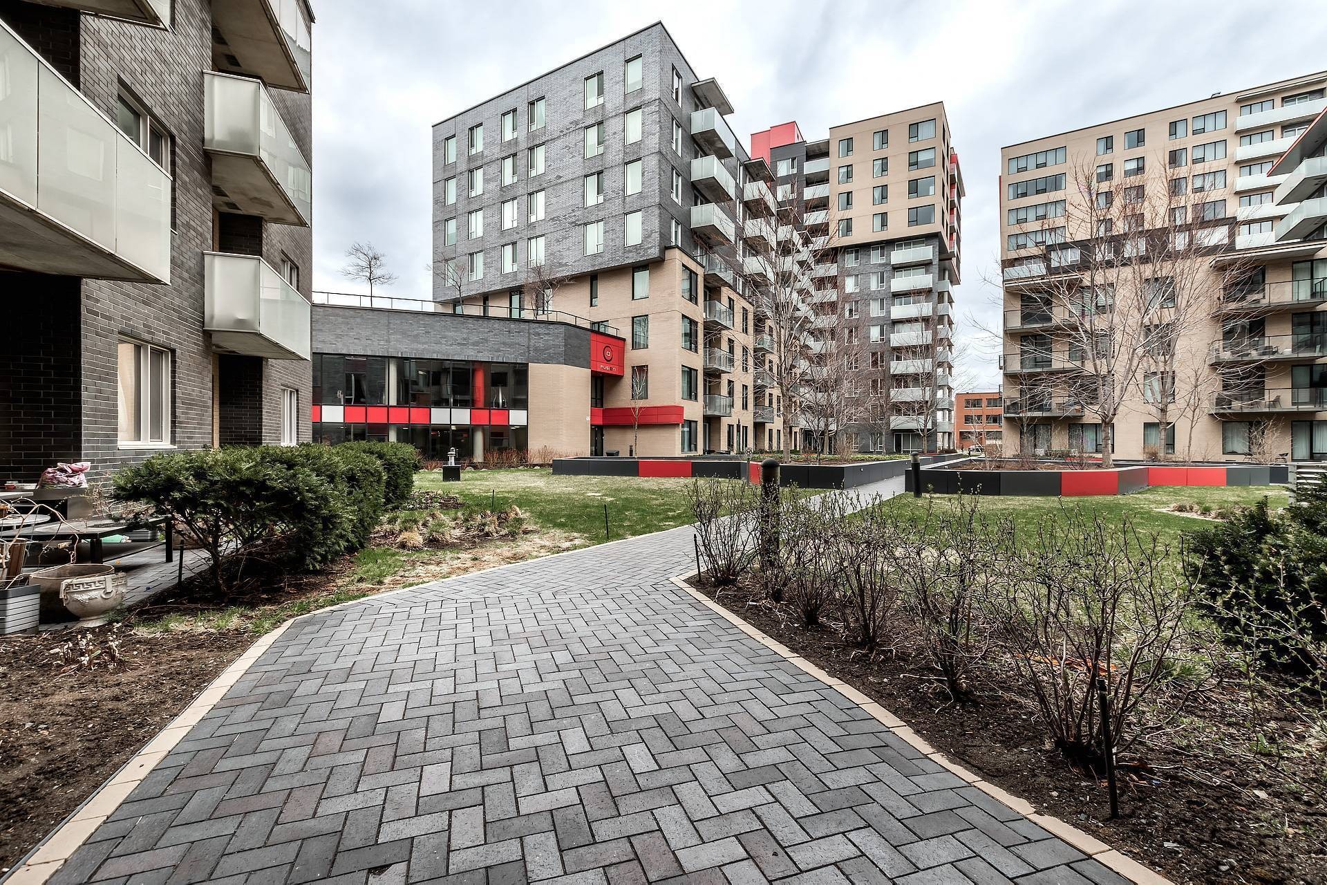 









4293


Rue Jean-Talon O.

, PH1005,
Montréal (Côte-des-Neiges/Notre-Dame-de-Grâce),




QC
H4P0B2

