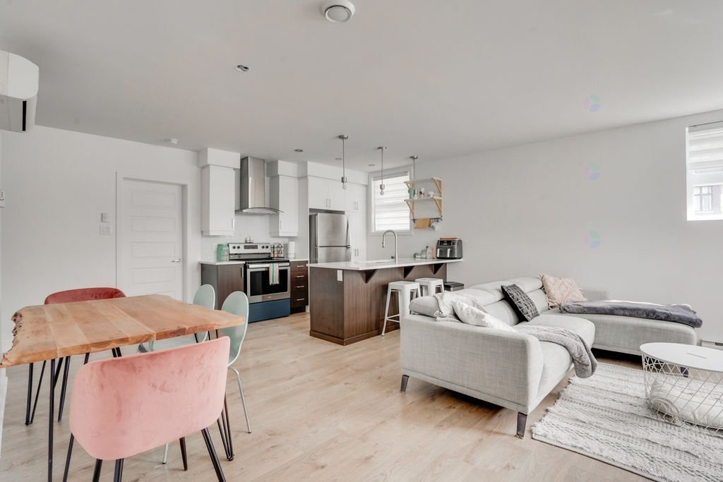 









230


Rue de Dublin

, 12,
Gatineau (Aylmer),




QC
J9J1P3

