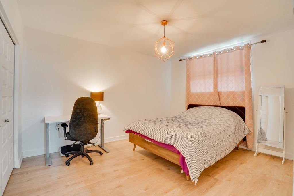 









230


Rue de Dublin

, 12,
Gatineau (Aylmer),




QC
J9J1P3

