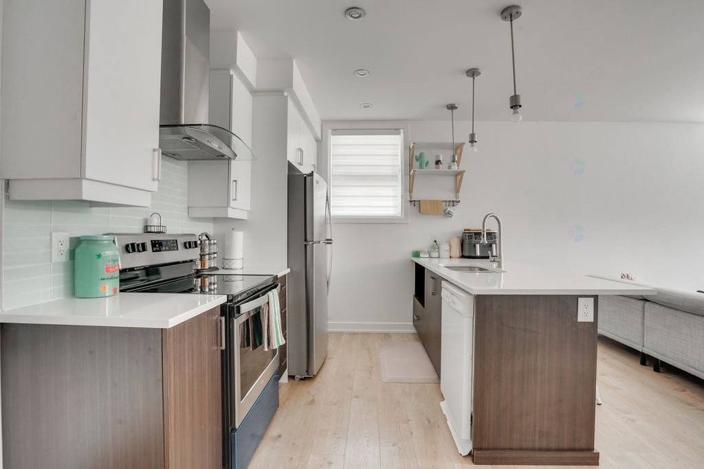









230


Rue de Dublin

, 12,
Gatineau (Aylmer),




QC
J9J1P3

