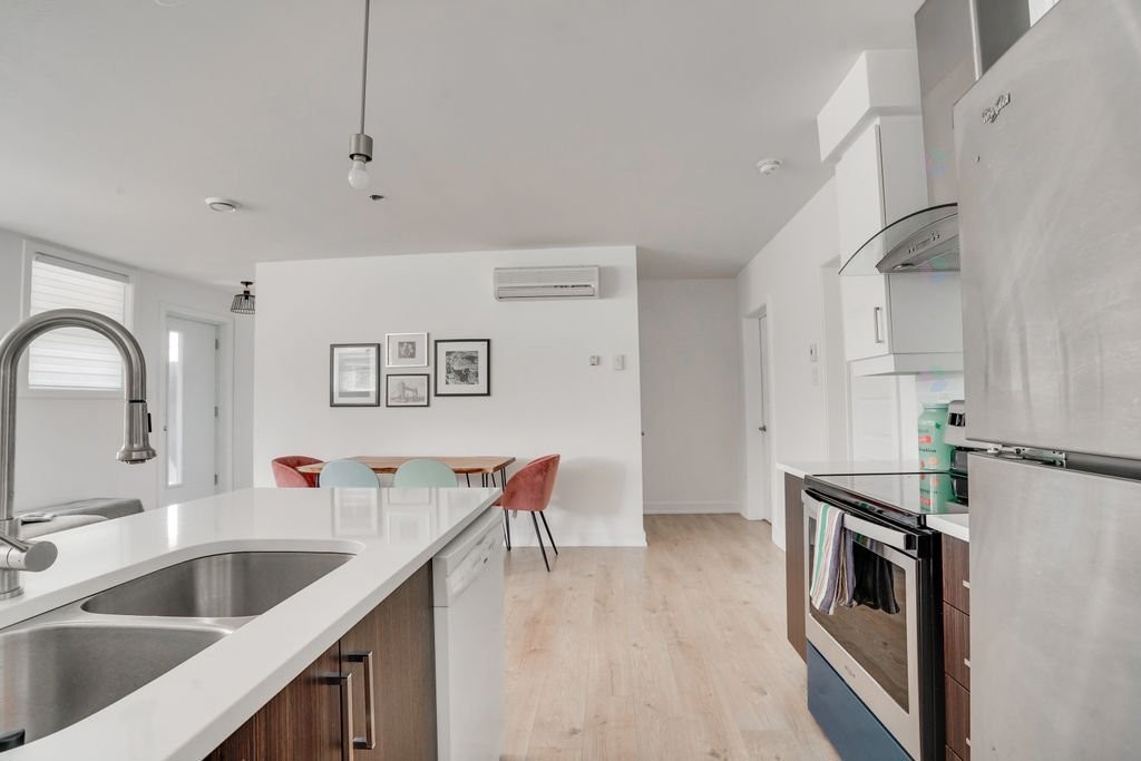 









230


Rue de Dublin

, 12,
Gatineau (Aylmer),




QC
J9J1P3

