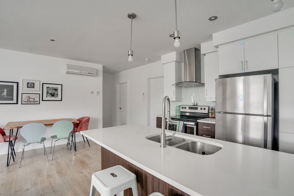









230


Rue de Dublin

, 12,
Gatineau (Aylmer),




QC
J9J1P3

