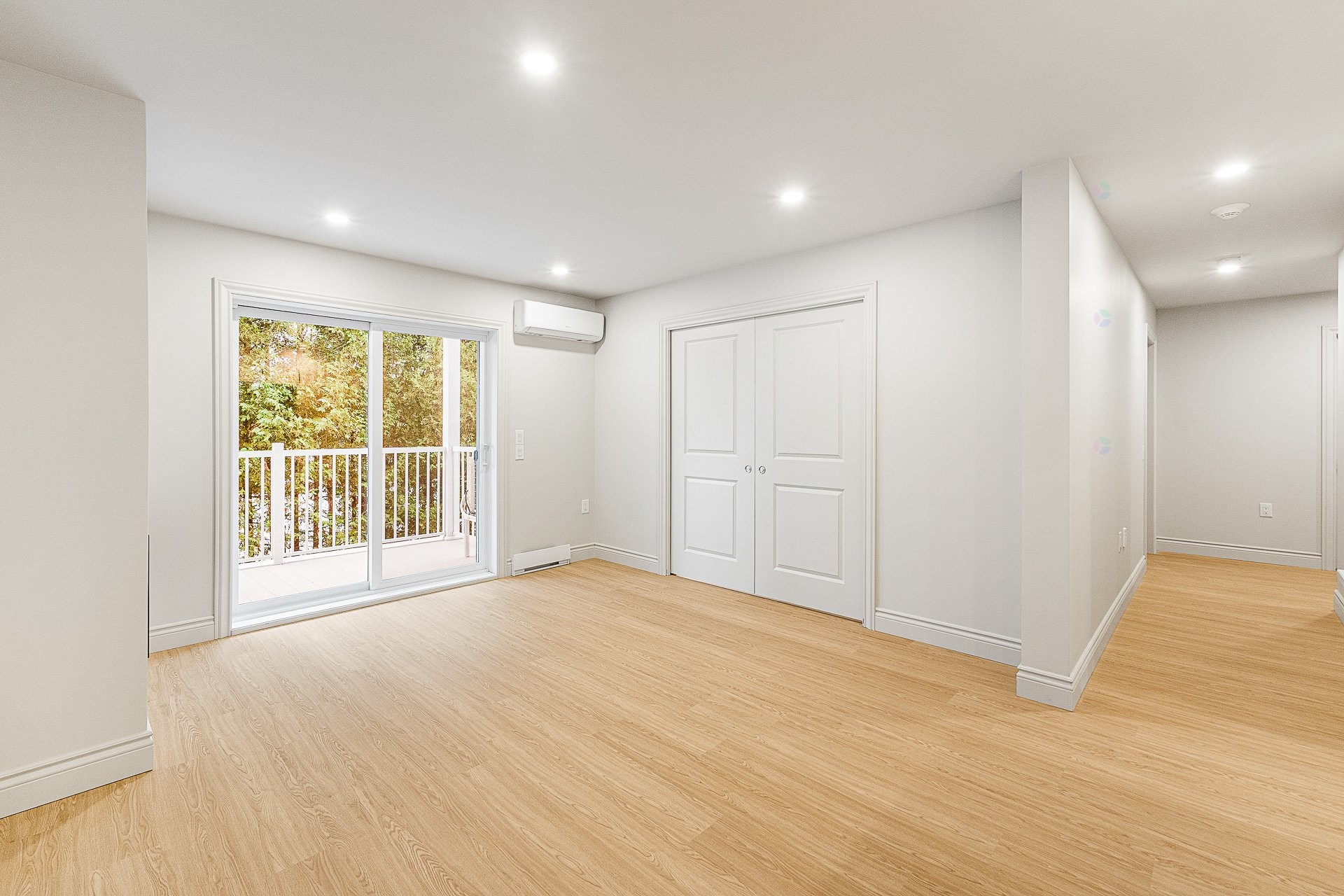 









977


Ch. Massawippi

, 8,
North Hatley,




QC
J0B2C0

