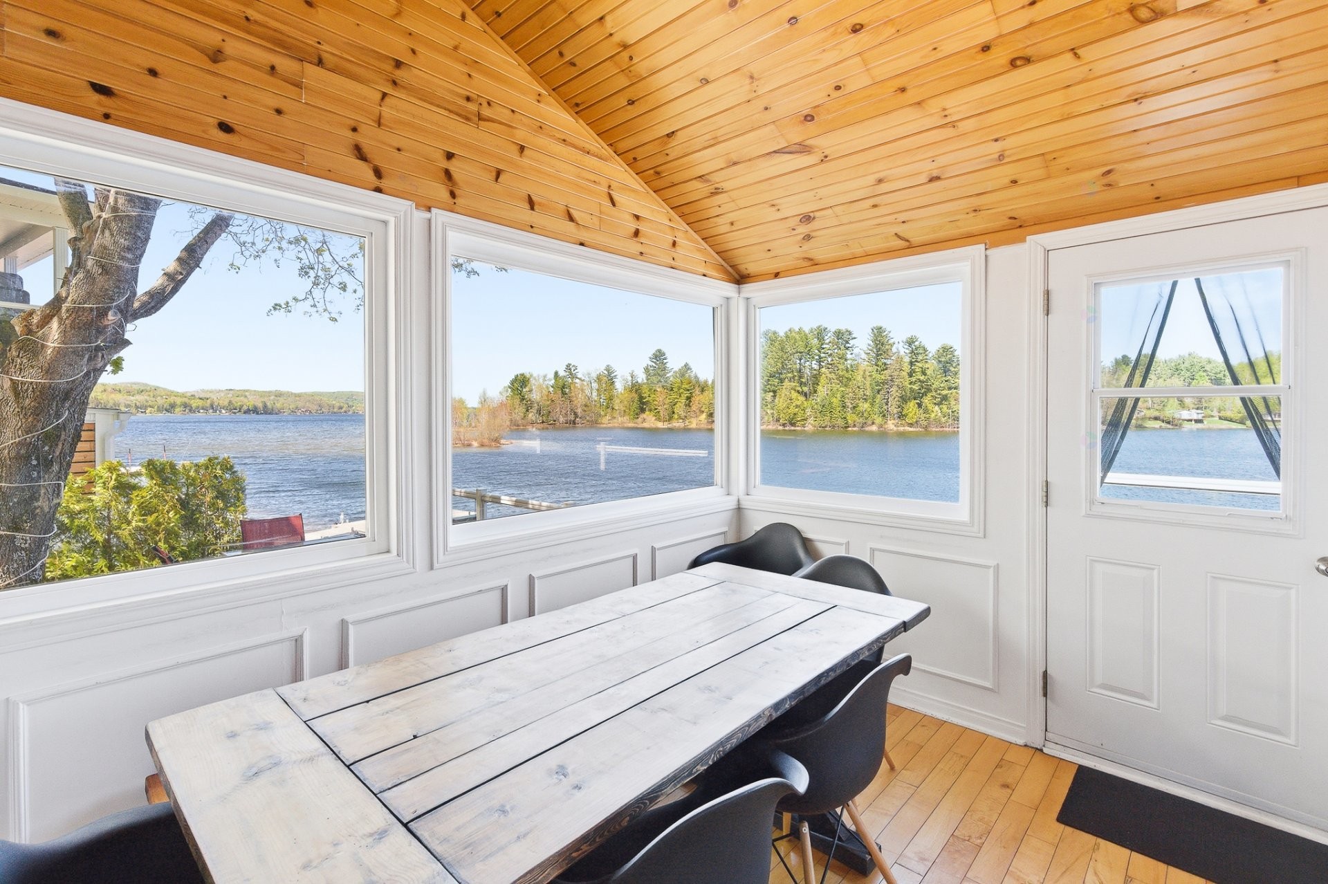 









614


Ch. du Tour-du-Lac

,
Lac-Simon,




QC
J8V1E0

