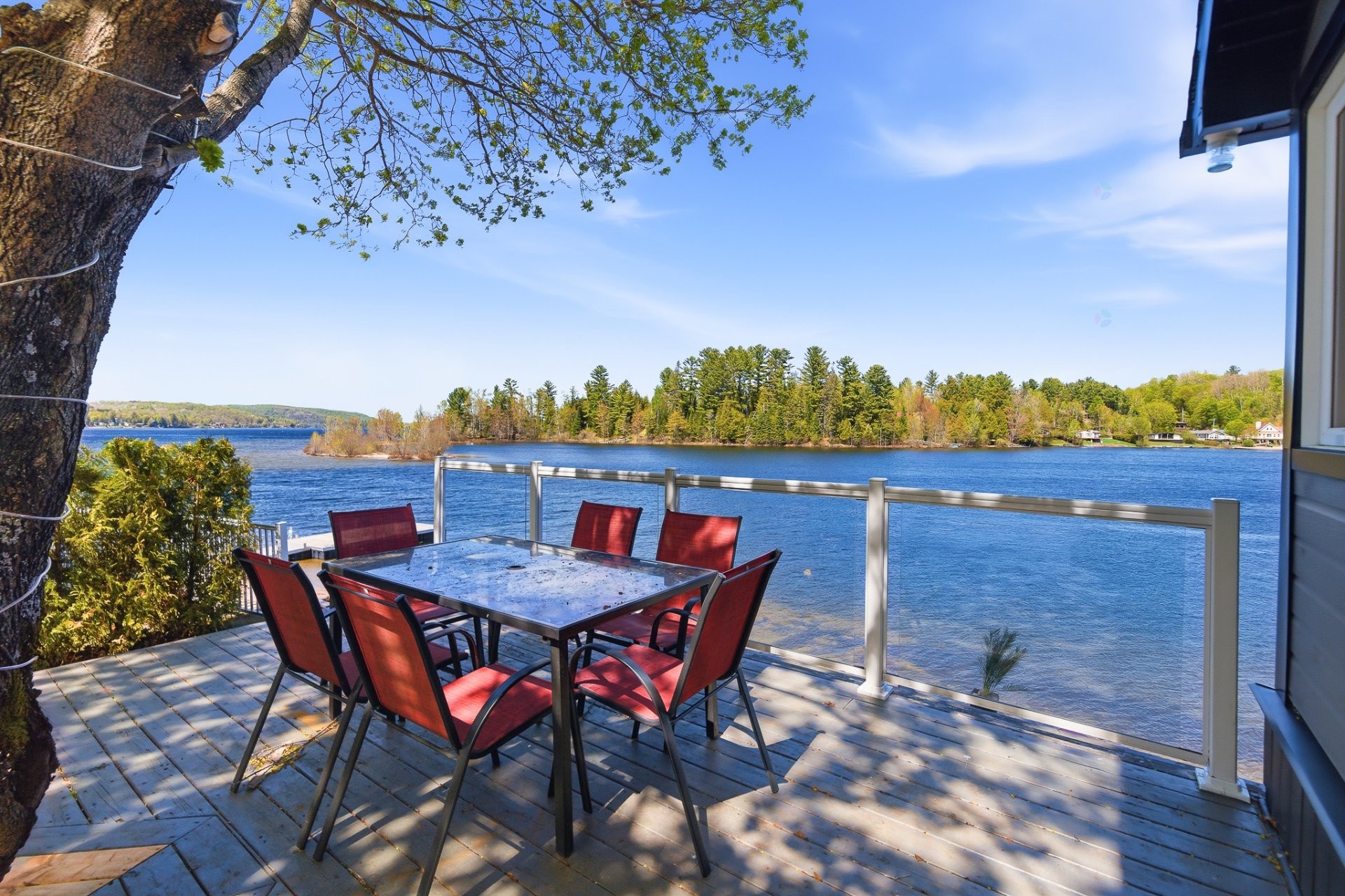 









614


Ch. du Tour-du-Lac

,
Lac-Simon,




QC
J8V1E0

