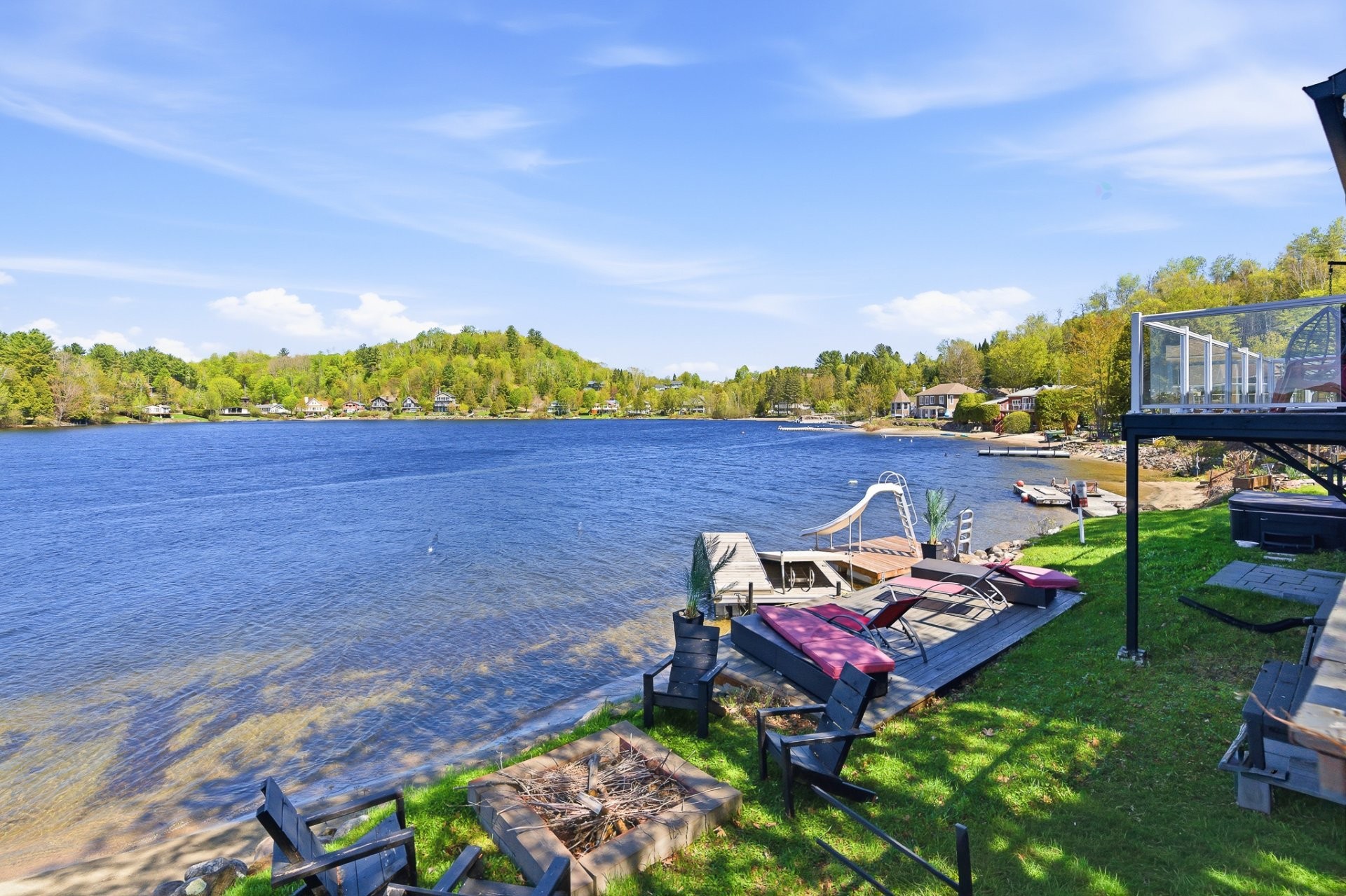 









614


Ch. du Tour-du-Lac

,
Lac-Simon,




QC
J8V1E0

