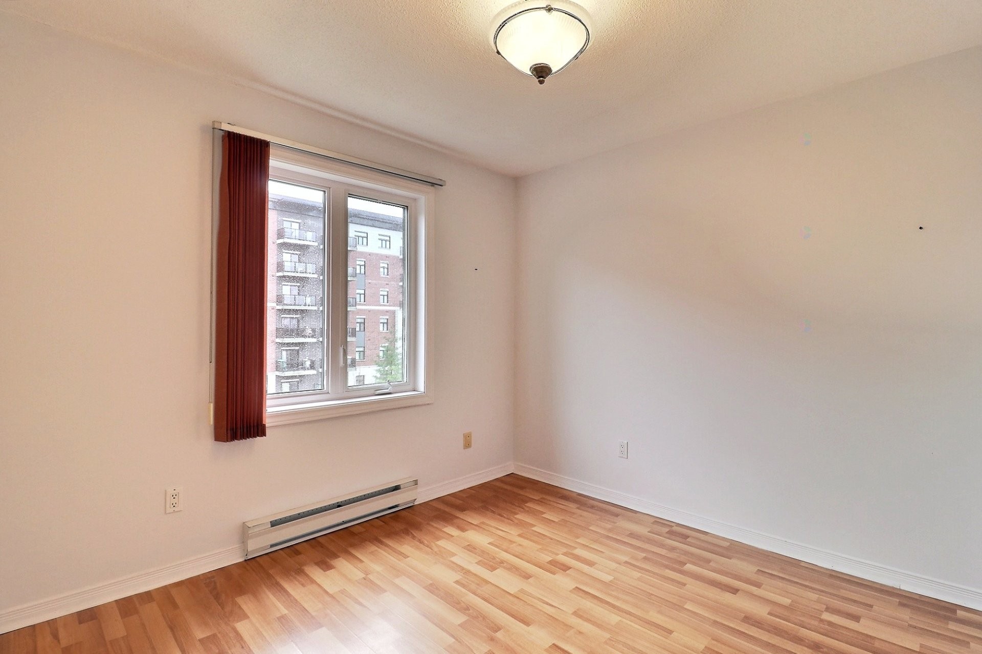 









240


Boul. de l'Hôpital

, 48,
Gatineau (Gatineau),




QC
J8T8J6

