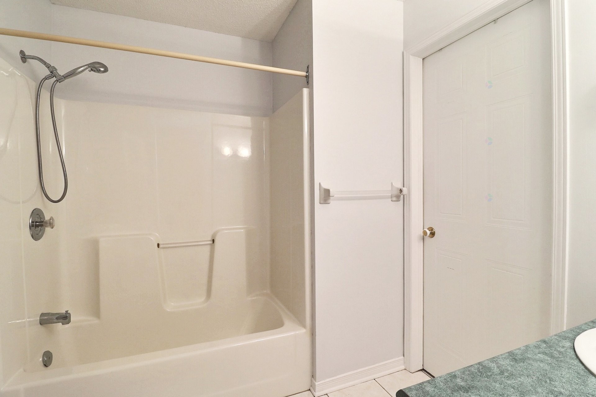 









240


Boul. de l'Hôpital

, 48,
Gatineau (Gatineau),




QC
J8T8J6

