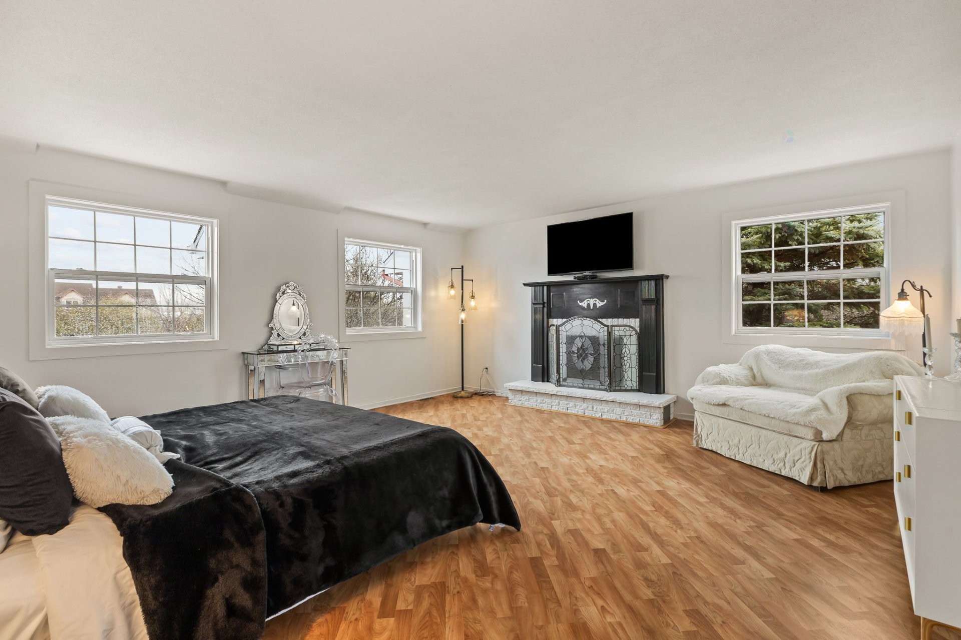 









407


Rue Mozart

,
Gatineau (Aylmer),




QC
J9J3C2

