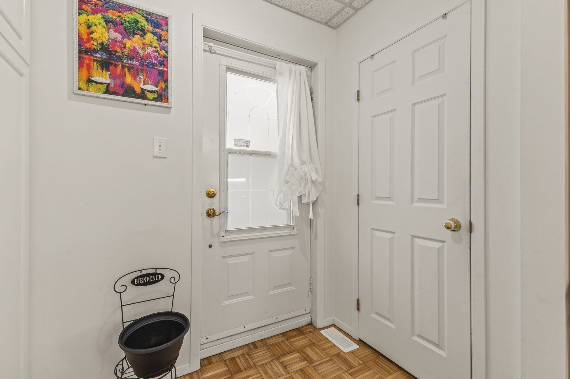 









407


Rue Mozart

,
Gatineau (Aylmer),




QC
J9J3C2

