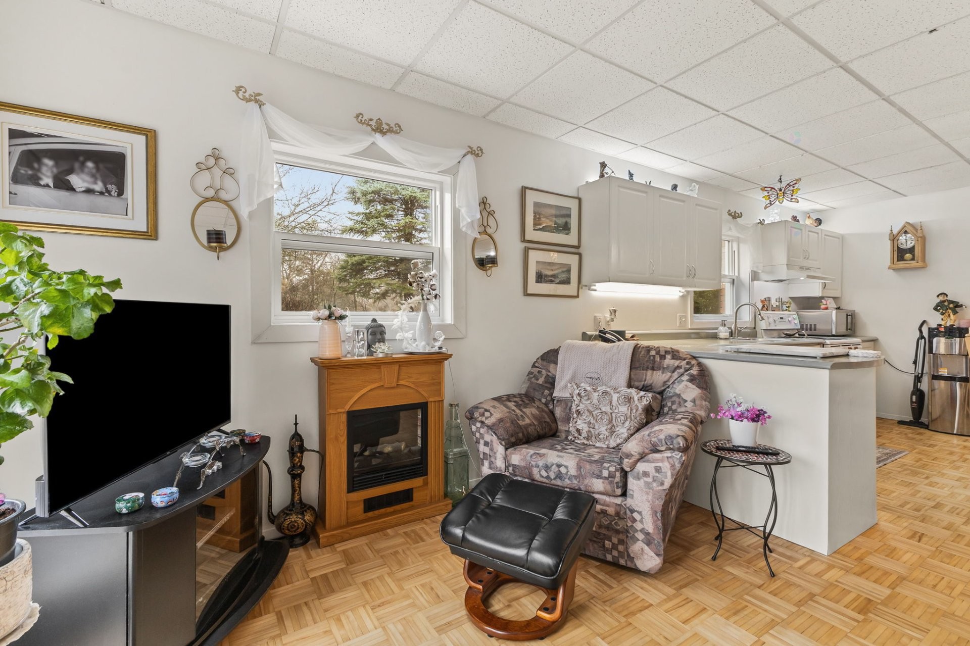 









407


Rue Mozart

,
Gatineau (Aylmer),




QC
J9J3C2

