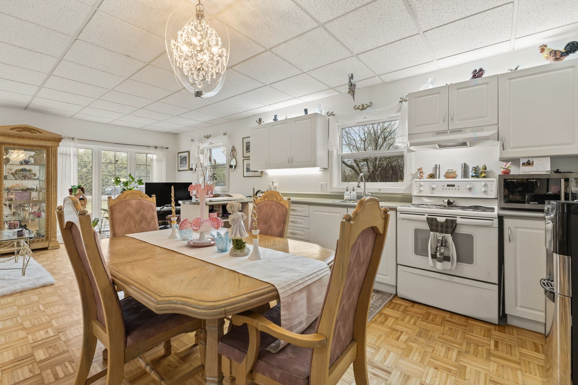 









407


Rue Mozart

,
Gatineau (Aylmer),




QC
J9J3C2

