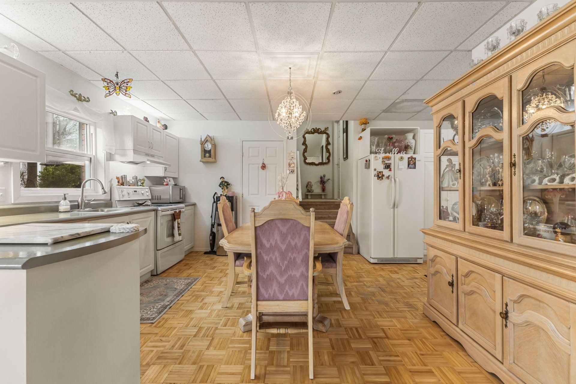 









407


Rue Mozart

,
Gatineau (Aylmer),




QC
J9J3C2

