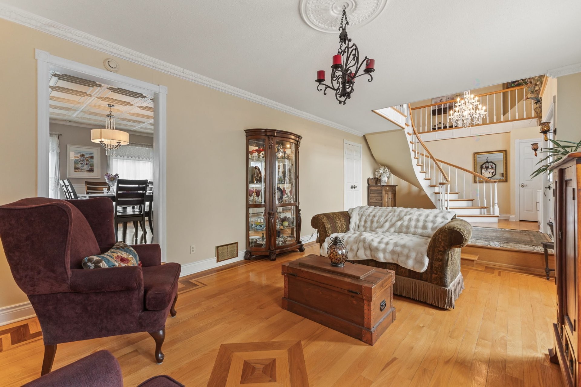 









407


Rue Mozart

,
Gatineau (Aylmer),




QC
J9J3C2

