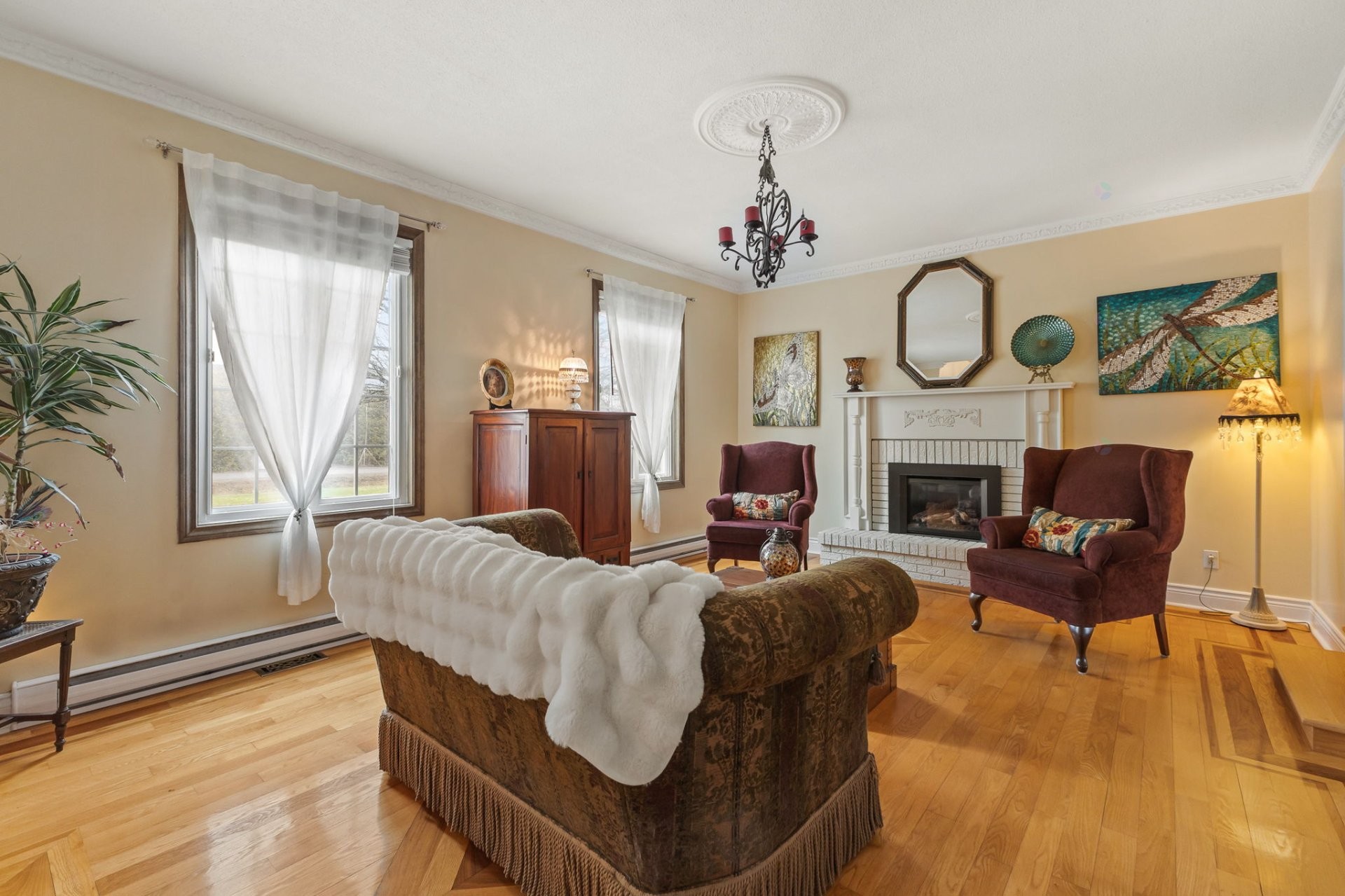 









407


Rue Mozart

,
Gatineau (Aylmer),




QC
J9J3C2

