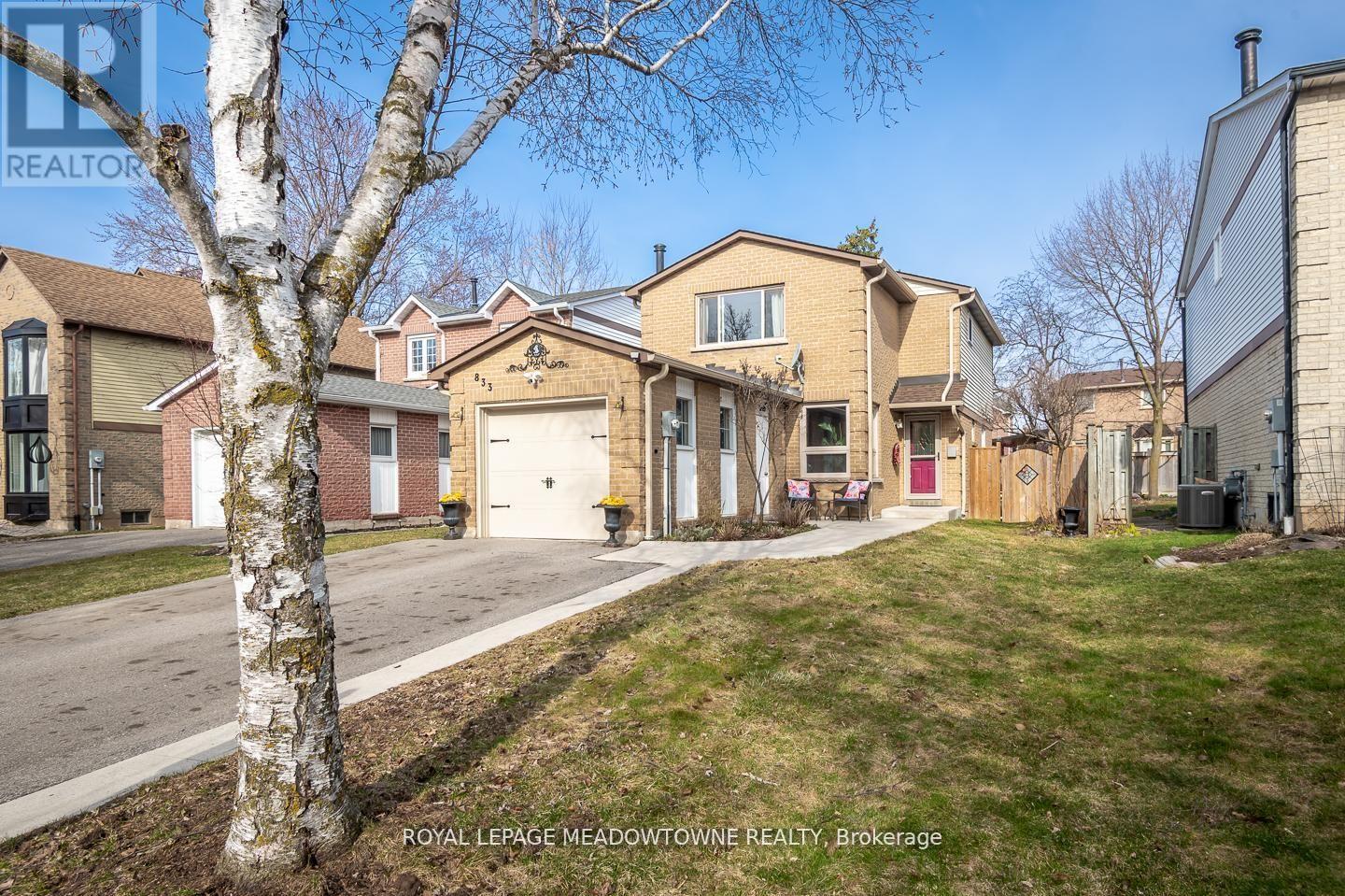 












833 LAURIER AVENUE

,
Milton,




Ontario
L9T4H4


