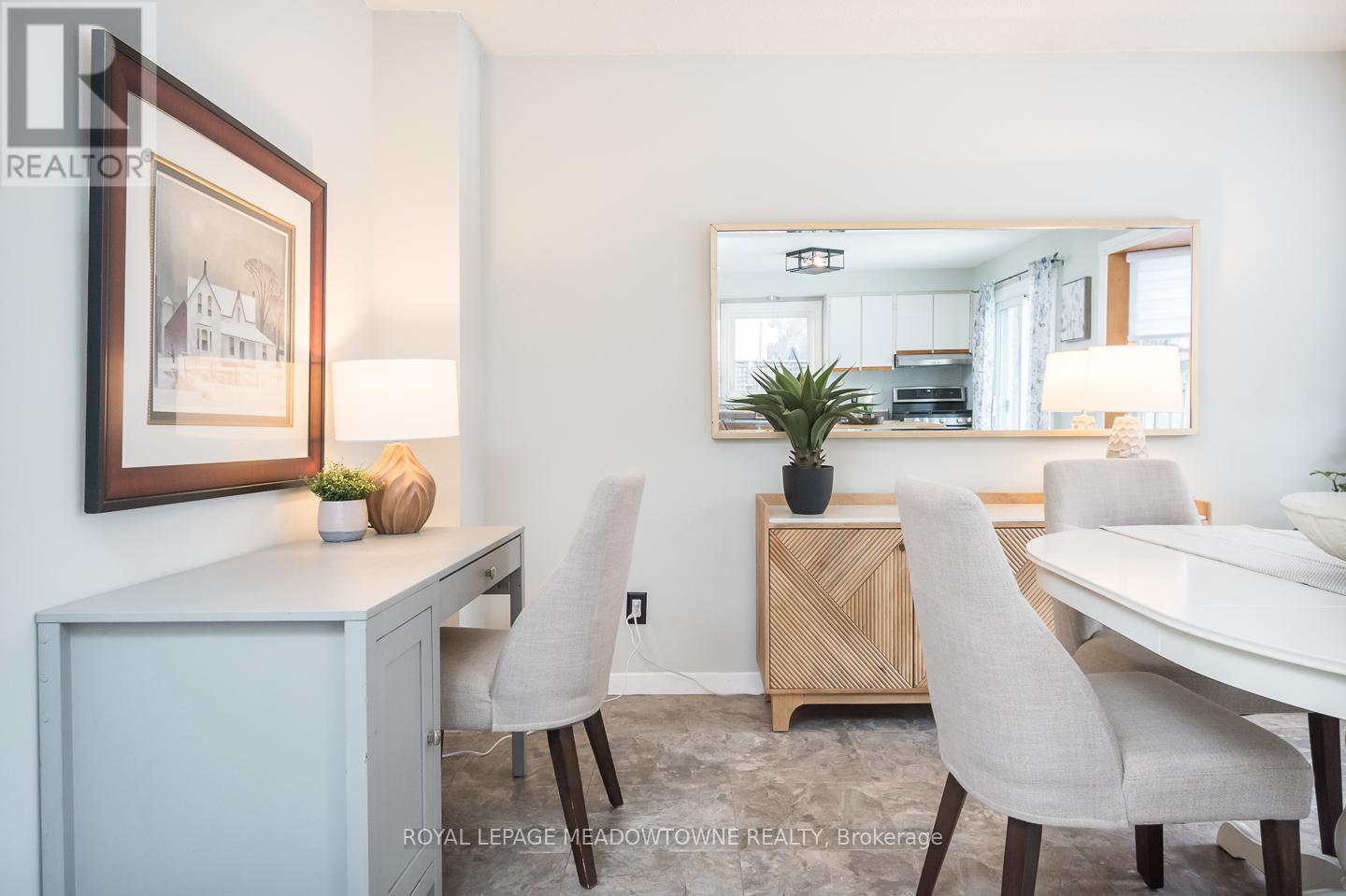 












833 LAURIER AVENUE

,
Milton,




Ontario
L9T4H4

