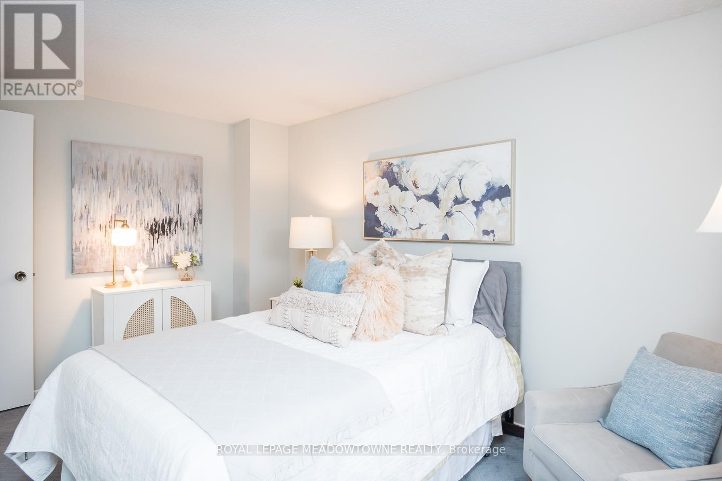 












833 LAURIER AVENUE

,
Milton,




Ontario
L9T4H4

