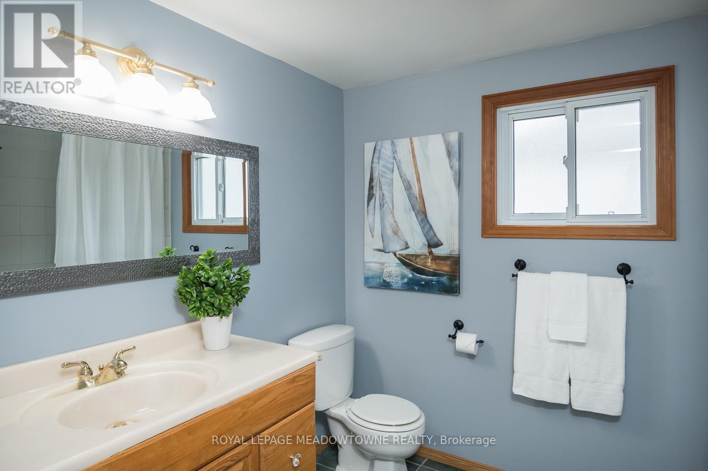 












833 LAURIER AVENUE

,
Milton,




Ontario
L9T4H4

