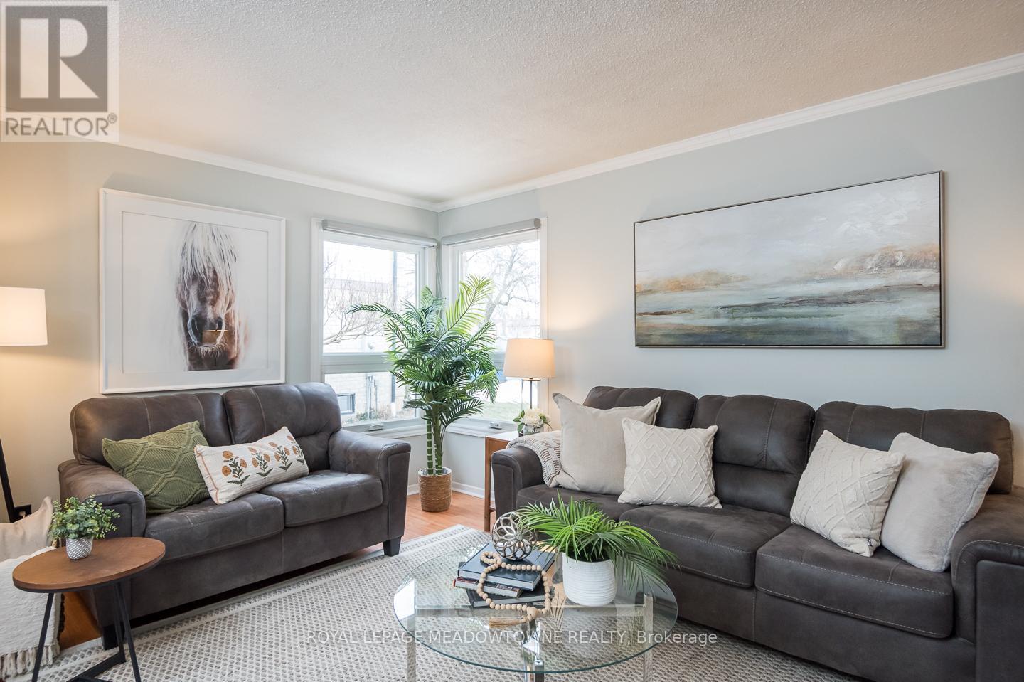 












833 LAURIER AVENUE

,
Milton,




Ontario
L9T4H4

