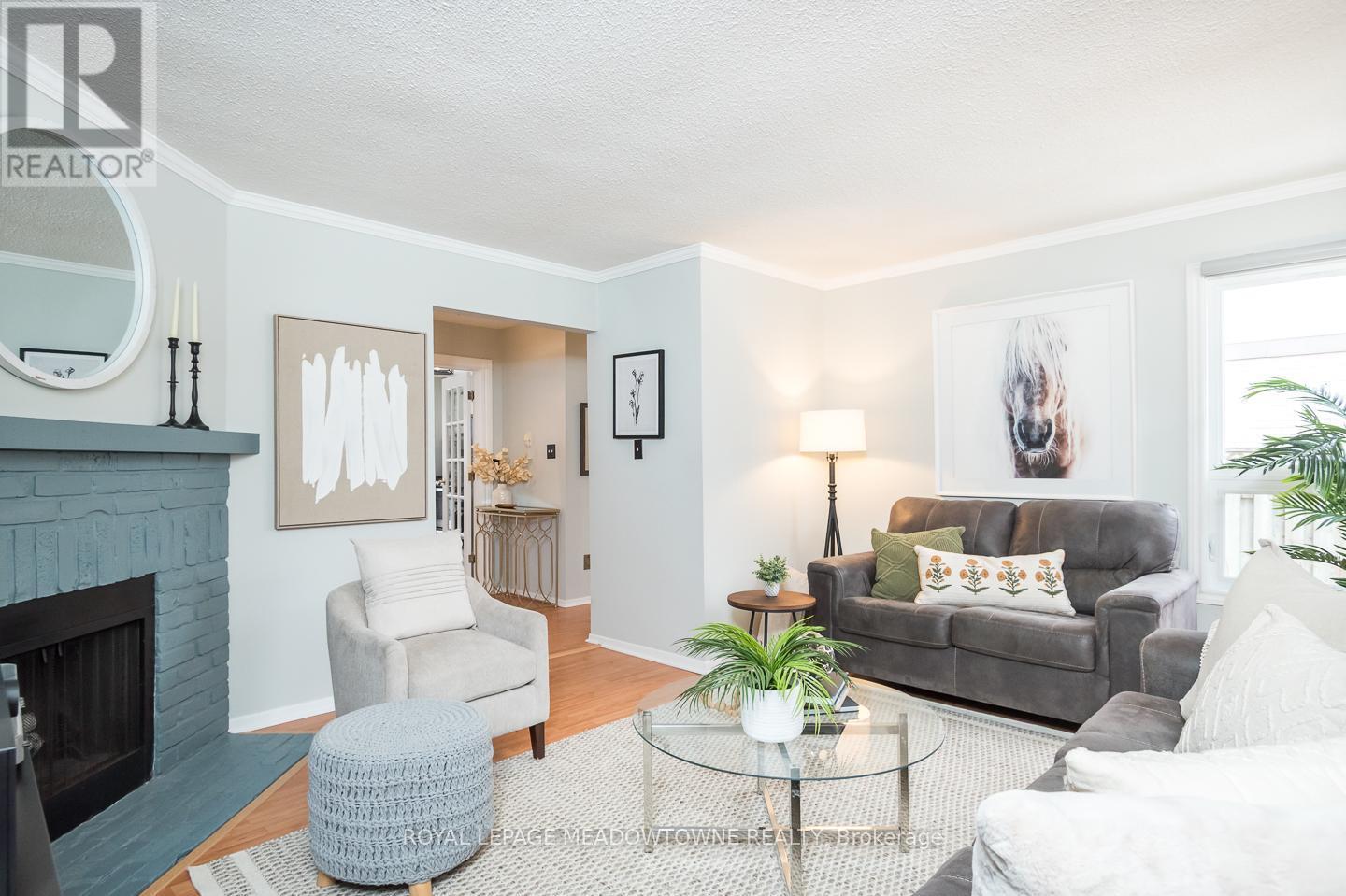 












833 LAURIER AVENUE

,
Milton,




Ontario
L9T4H4

